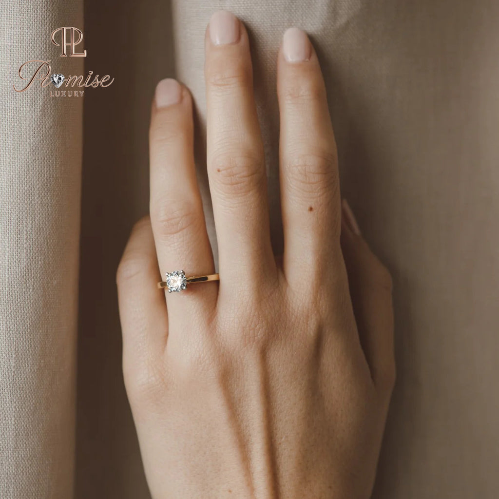 Minimalist Round Diamond 4-Prong Solitaire Ring – Perfect Proposal Ring