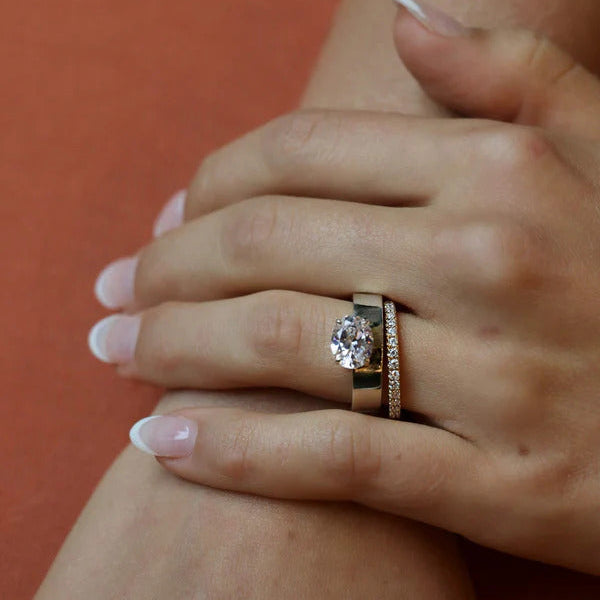 East West Oval Solitaire Cigar Ring – Modern Floating Diamond Ring