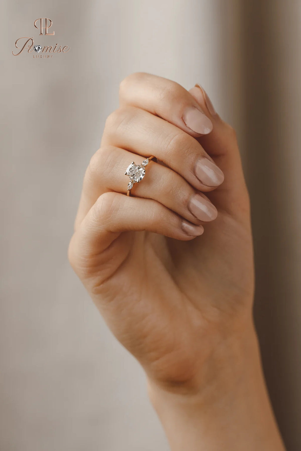 Vintage Cushion Cut Diamond Ring with Round & Marquise Side Stones – Wedding Ring