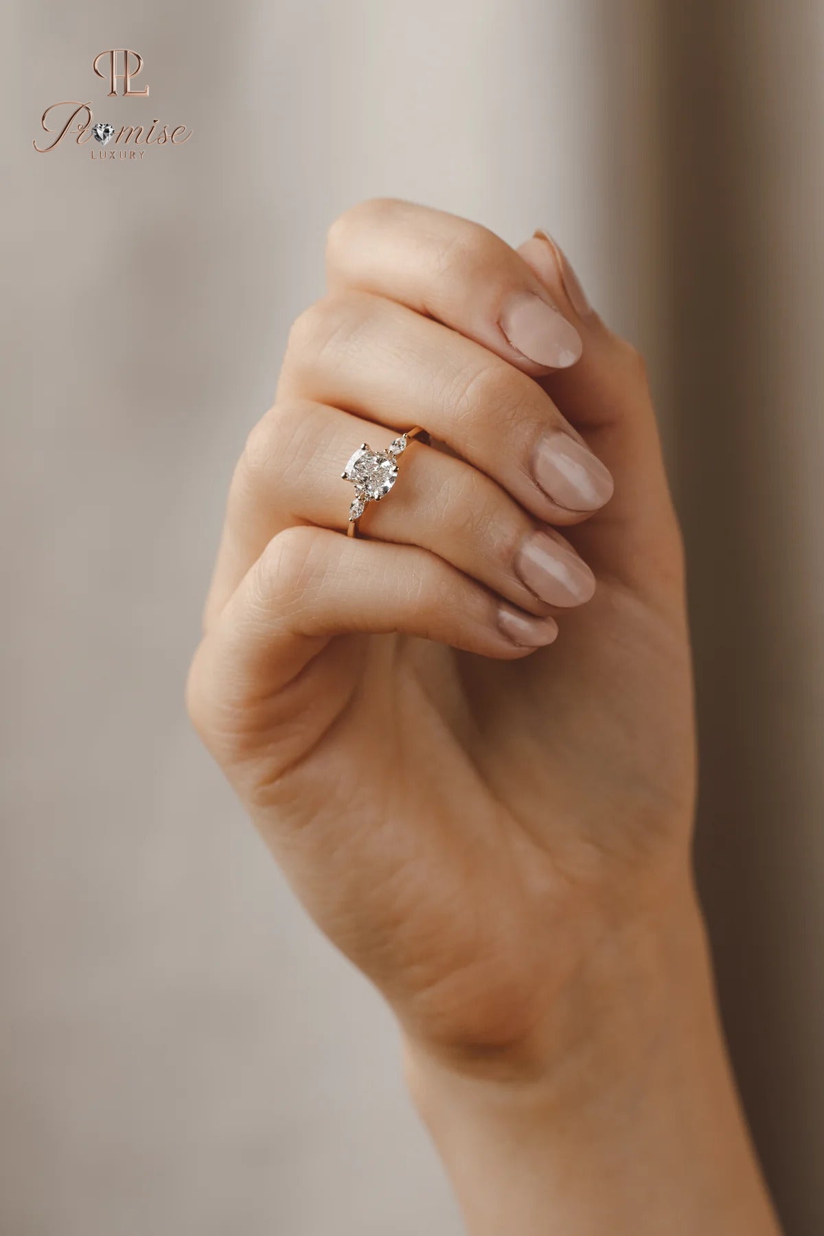 Vintage Cushion Cut Diamond Ring with Round & Marquise Side Stones – Wedding Ring