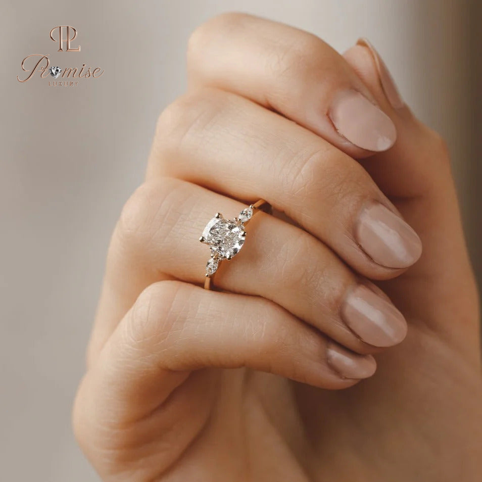 Vintage Cushion Cut Diamond Ring with Round & Marquise Side Stones – Wedding Ring