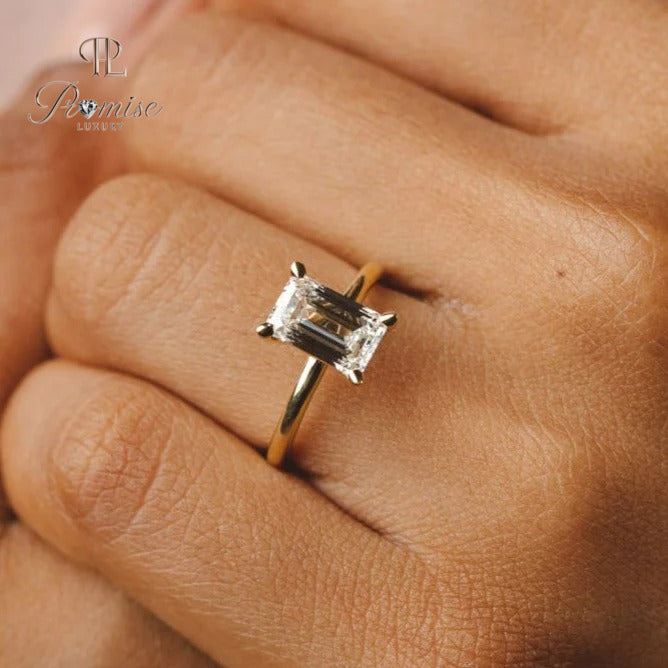Vintage Emerald Cut Diamond Engagement Ring in Gold