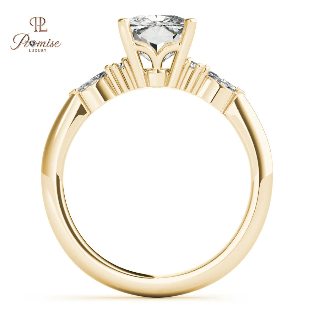 Vintage Cushion Cut Diamond Ring with Round & Marquise Side Stones – Wedding Ring