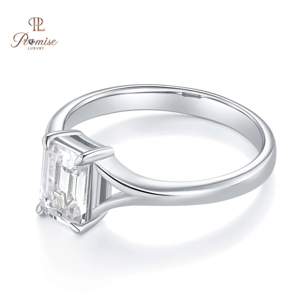 Elegant Emerald Diamond Solitaire Ring – Premium Bridal Jewelry