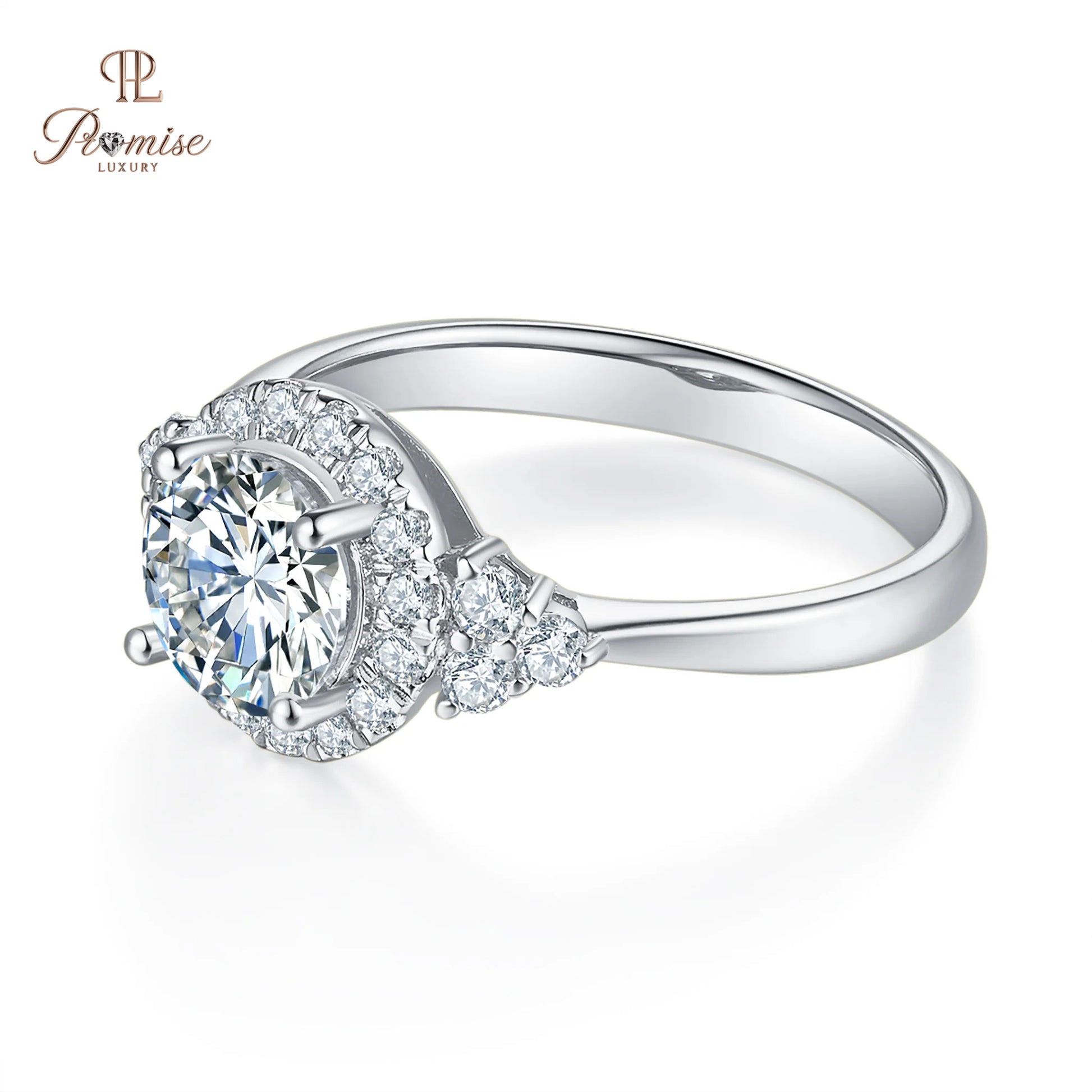 Vintage Style Round Halo Diamond Engagement Ring – Fancy Cut Design