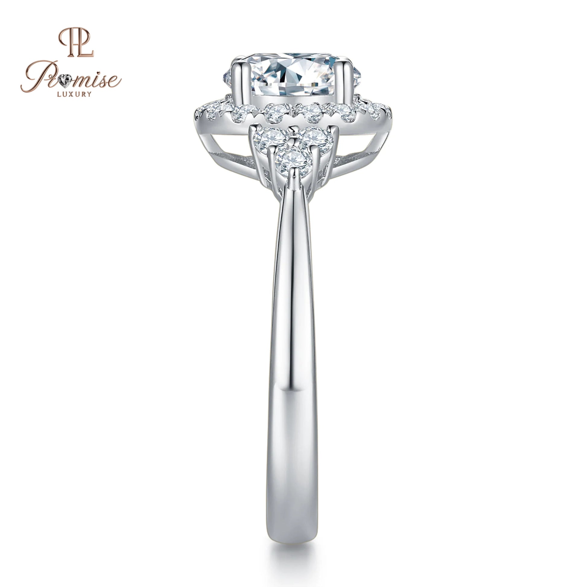 Vintage Style Round Halo Diamond Engagement Ring – Fancy Cut Design