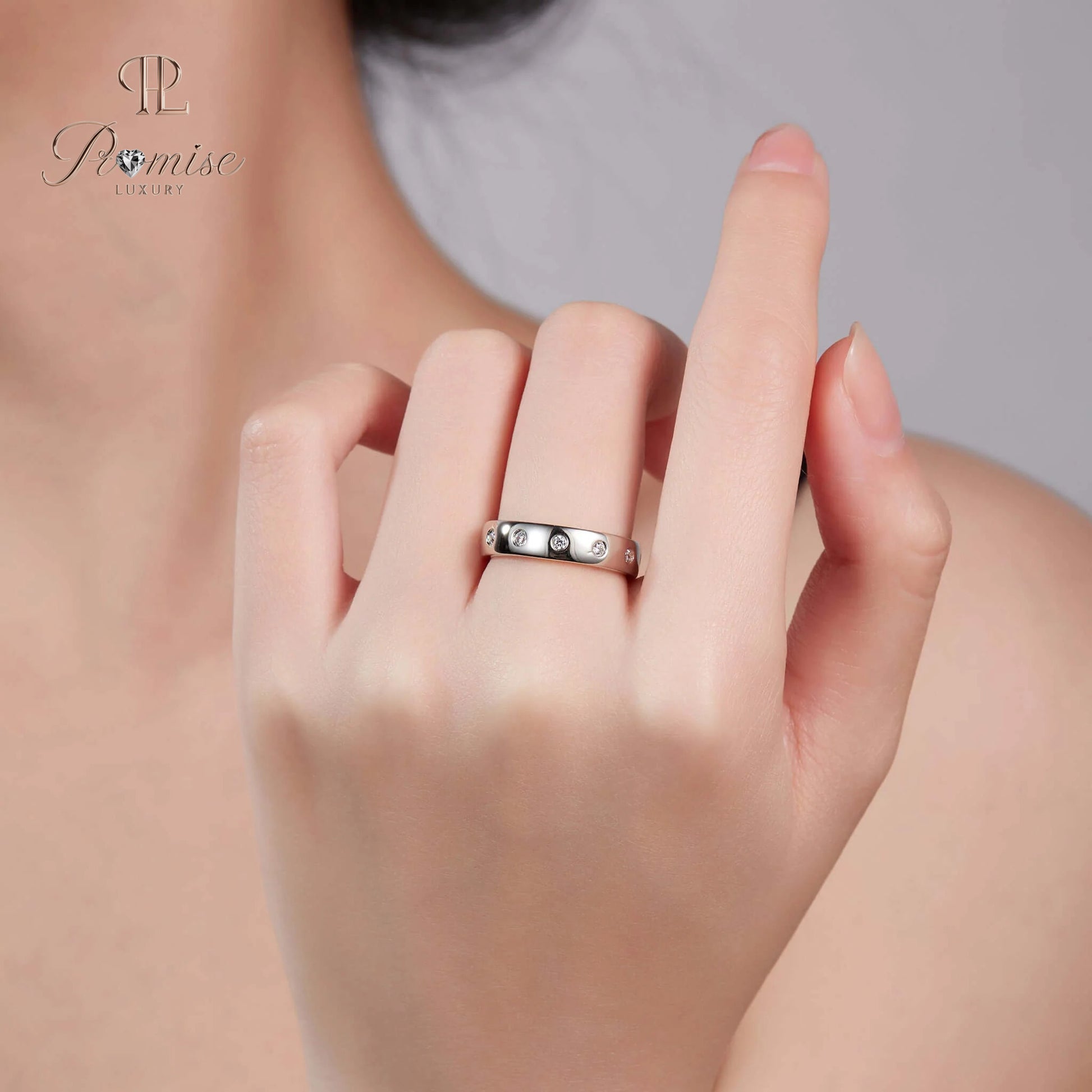 Solid Gold Diamond Starburst Wedding Band – Women’s Ring