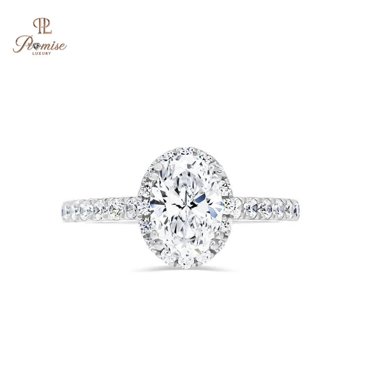 Elegant Oval Cut Halo Diamond Engagement Ring – Classic Bridal Ring