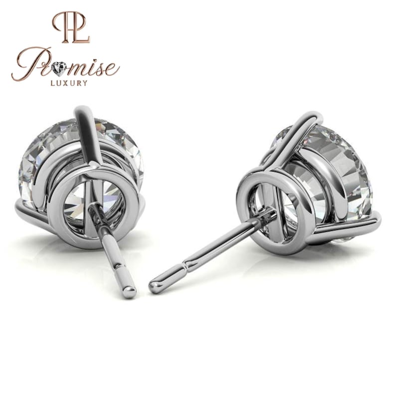 Round Lab-Grown Diamond Stud Earrings 3-Prong Setting