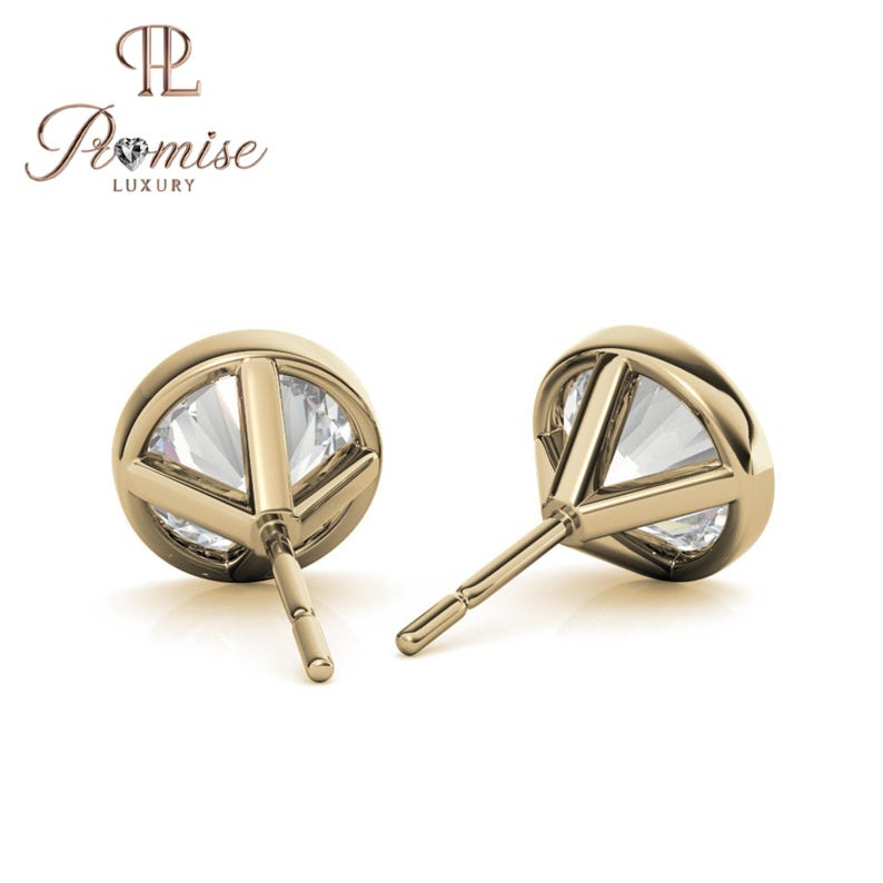 Classic Round Bezel Set Diamond Stud Earrings – Everyday Wear