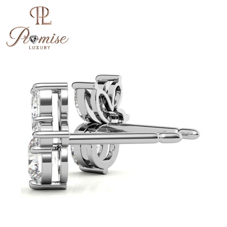 Marquise & Round Diamond Stud Earrings – Classic Cluster Style