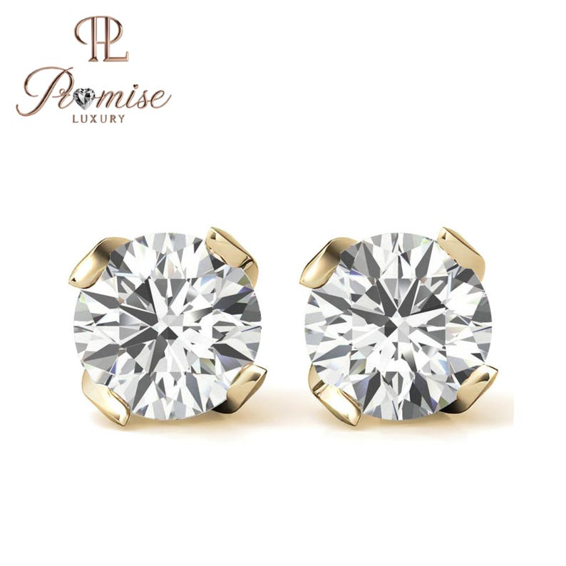 Classic Vintage Round Cut Twisted Stud Earring - 4 Prong Dainty Luxury Look Stud