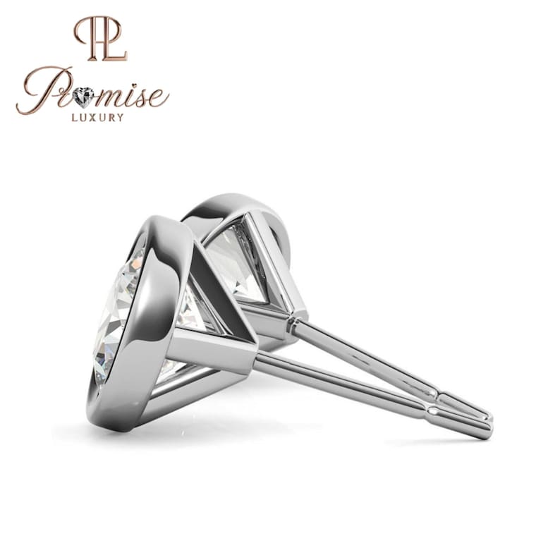 Classic Round Bezel Set Diamond Stud Earrings – Everyday Wear