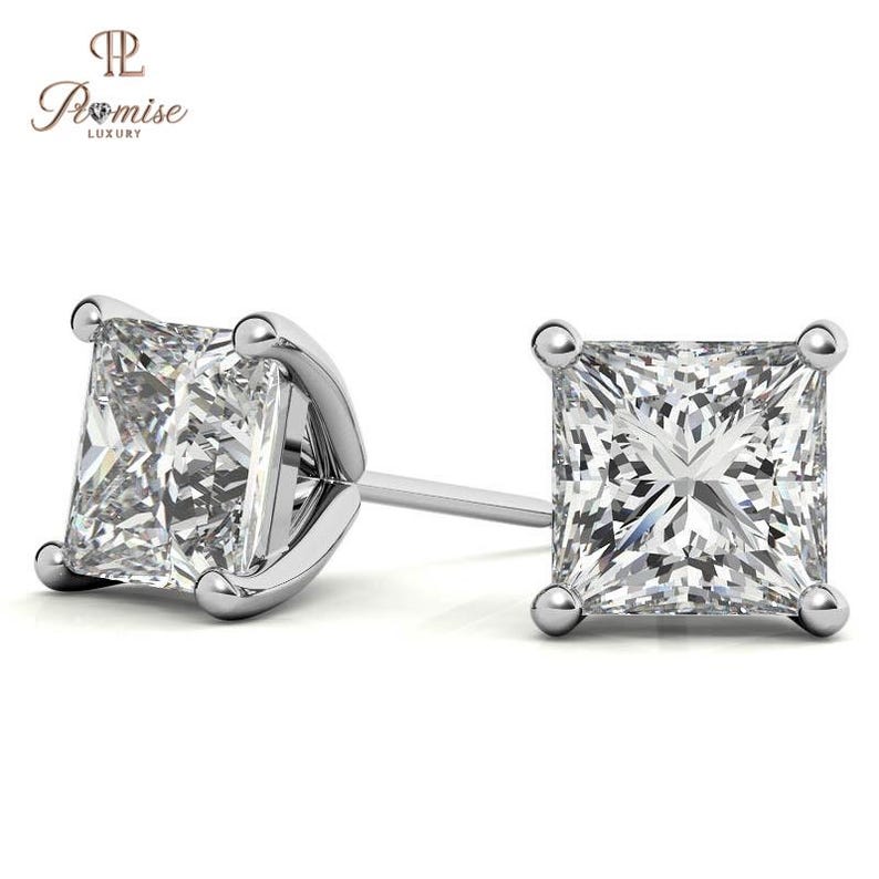Princess Cut Solitaire Diamond Stud Earrings in 14K Gold – Classic Everyday Luxury