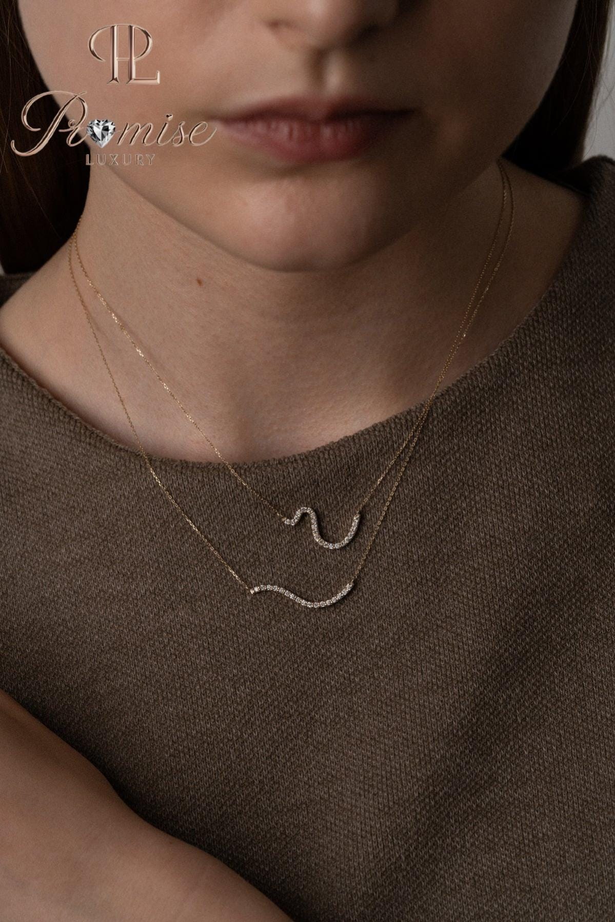 0.30 CT Lab-grown Round Diamonds, D-F Color, VS Clarity 14K Gold Wave Curve Diamond Pendant Necklace Dainty Luxury Gift for Her