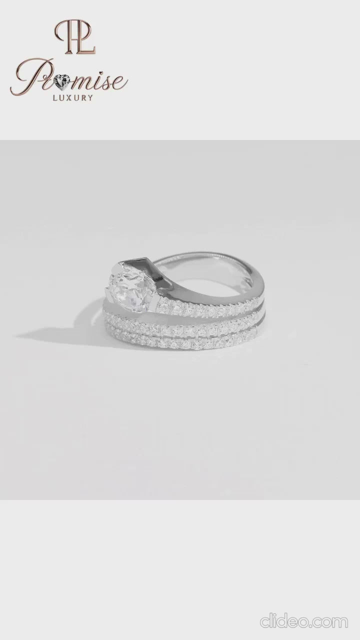 Women’s Unique Feather Round Diamond Ring – Statement Ring